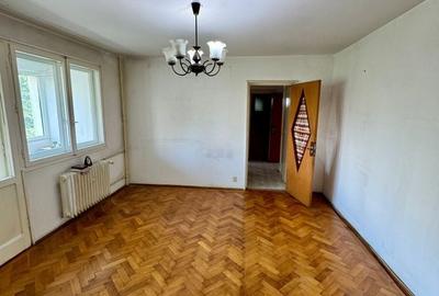 Apartament cu 3 camere semidecomandat în Central - 4