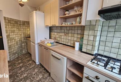 Apartament cu 3 camere în Aviatorilor
