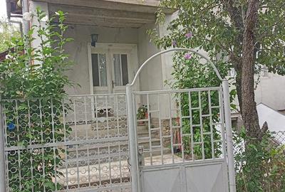 Casă cu 2 camere cu Teren 392 Mp în Rugășești - 2