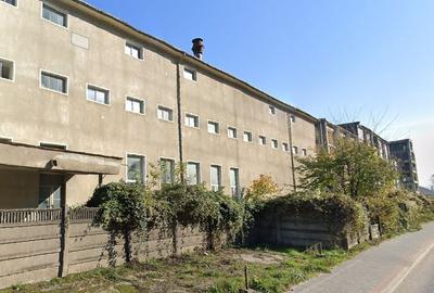 Spațiu industrial, de 5.7670001983643 mp, în Est - 3