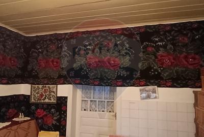 Casă cu 4 camere cu Teren 3409 Mp în Șcheia