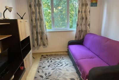 Garsonieră decomandată în Lipovei
