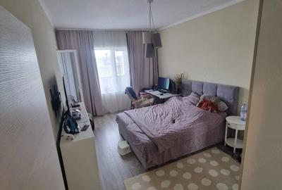 Apartament cu 3 camere decomandat în Chișoda