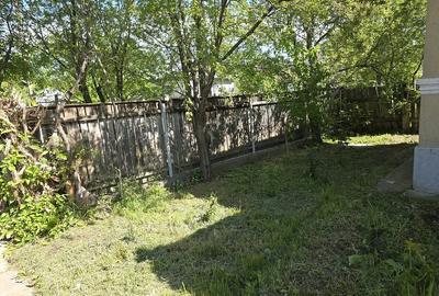 Casă cu 3 camere în Adâncata