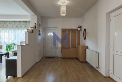 Duplex cu 5 camere cu Canalizare în Florești - 31
