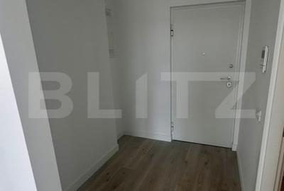 Apartament cu 2 camere semidecomandat în Baza 3 - 6