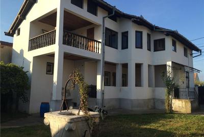 Casă cu 4 camere în Ciugud