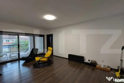 Apartament cu 3 camere semidecomandat în Micro 3 - 1