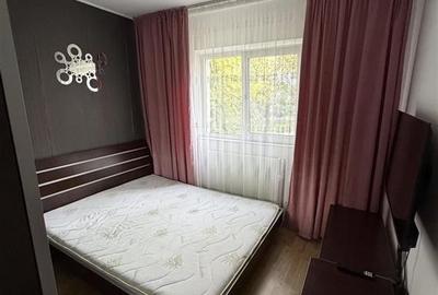 Apartament cu 2 camere decomandat în Nicolina