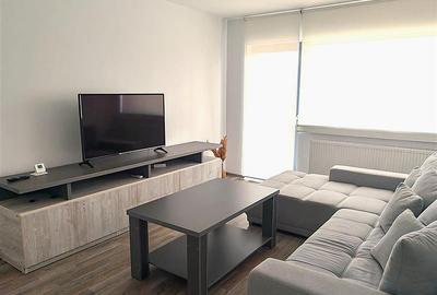 Apartament cu 2 camere decomandat, mobilat în Central
