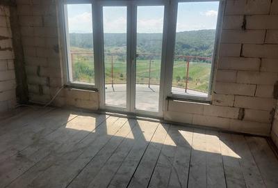 Casă cu 1 camere cu Teren 800 Mp în Almașu Sec