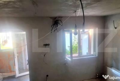 Casă cu 3 camere cu Teren 240 Mp în Mihai Bravu