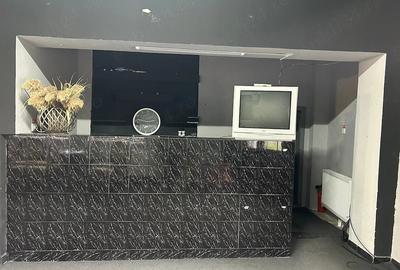Spațiu comercial, de 100 mp, în Central - 1