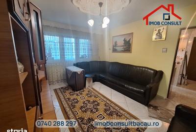 Apartament cu 3 camere decomandat în Banca Națională