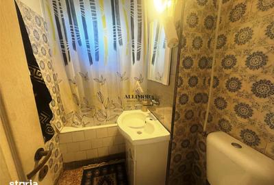 Apartament cu 3 camere, mobilat în Republicii