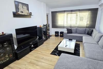 Apartament cu 2 camere decomandat în Miroslava