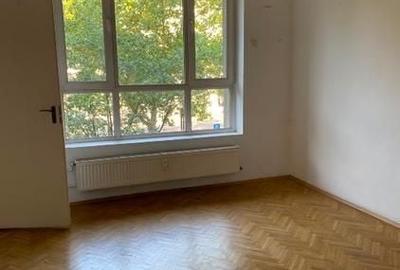 Apartament cu 3 camere decomandat în Universitate