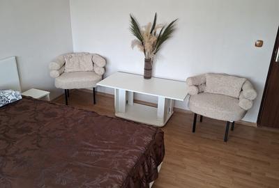 Casă cu 4 camere în Malu cu Flori - 2