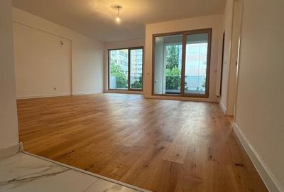 Apartament cu 4 camere în Vatra Luminoasă