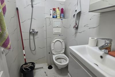 Garsonieră semidecomandată în Titan