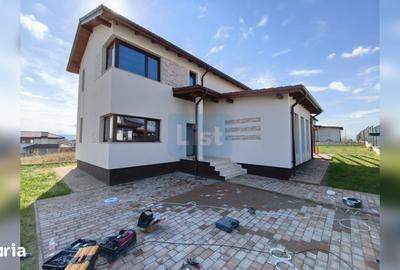 Casă cu 4 camere decomandat cu Teren 612 Mp în Apahida