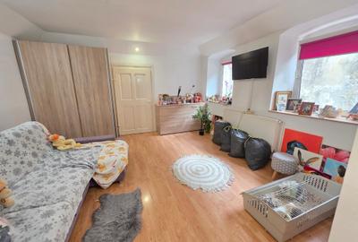 Apartament cu 2 camere semidecomandat în Centrul Istoric