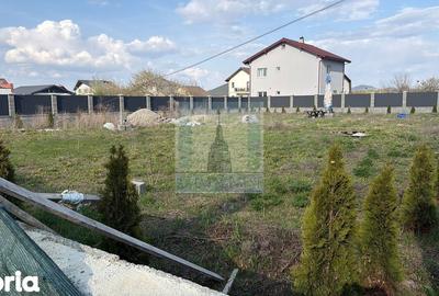 Teren de 1000 mp, în Central