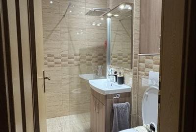 Apartament cu 3 camere semidecomandat în Central - 4