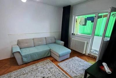 Apartament cu 2 camere decomandat în Titan