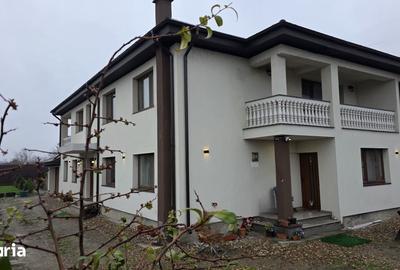 Casă cu 6 camere cu Teren 960 Mp în Câmpineanca - 2