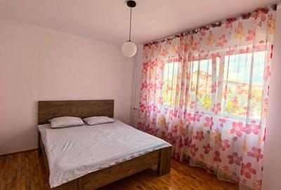 Apartament cu 3 camere decomandat în Rogerius