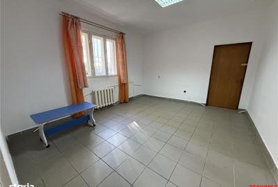 Spațiu comercial, de 15 mp, în Central