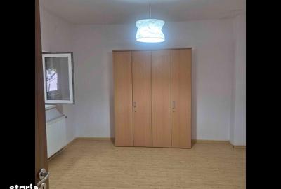 Casă cu 2 camere cu Teren 300 Mp în Colentina