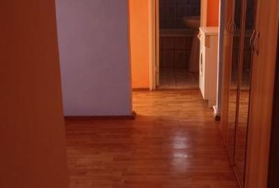 Apartament cu 4 camere decomandat în Viziru 3 - 4