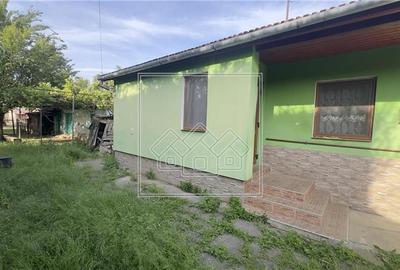 Casă cu 2 camere cu Teren 1167 Mp în Central - 3