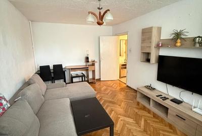 Apartament cu 2 camere decomandat în Arcul de Triumf