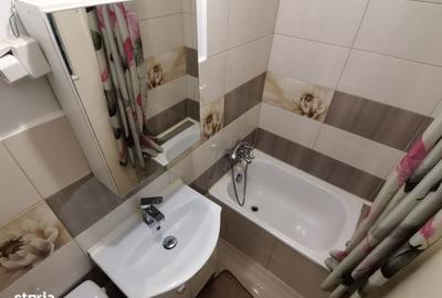 Garsonieră decomandată, mobilată în Noua