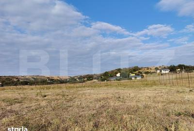 Teren de 2100 mp, în Central