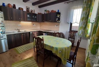 Casă cu 5 camere cu Teren 1000 Mp în Central - 4