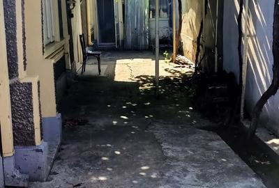Casă cu Teren 200 Mp în Chercea