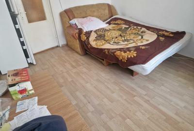 Garsonieră semidecomandată în Mărăței