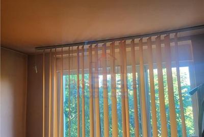 Apartament cu 3 camere semidecomandat în Podu Roș - 5