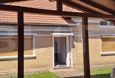 Casă cu 4 camere cu Teren 150 Mp în Central