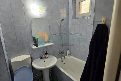 Apartament cu 2 camere semidecomandat în Podu Roș - 3