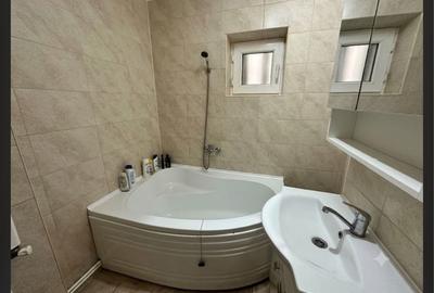 Apartament cu 2 camere decomandat în Cumpăna