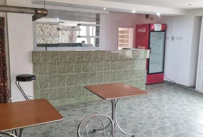 Casă cu 4 camere cu Teren 800 Mp în Central