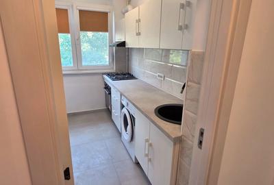 Apartament cu 3 camere semidecomandat în Gara de Nord