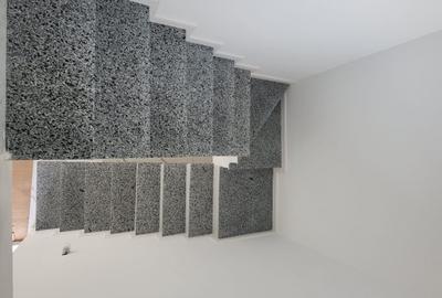 Casă individuală cu 4 camere cu Garaj în Miroslava - 3