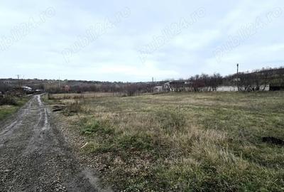 Teren de 1800 mp, în Scobinți - 1