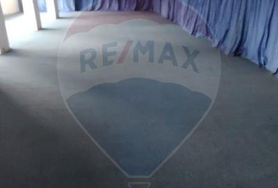 Spațiu comercial, de 2,021 mp, în Central - 3